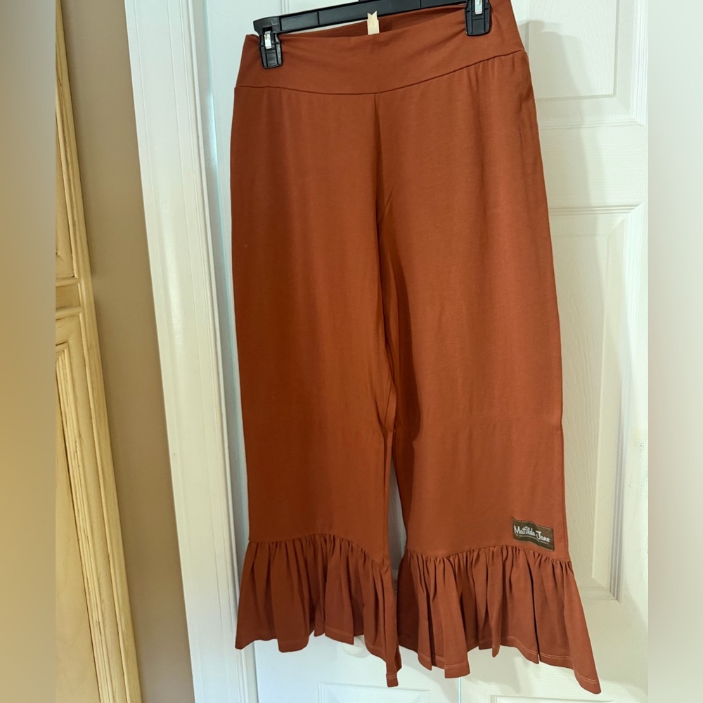 Rust Orange Wide-Leg Ruffle Pants. Matilda Jane. Med. Euc.